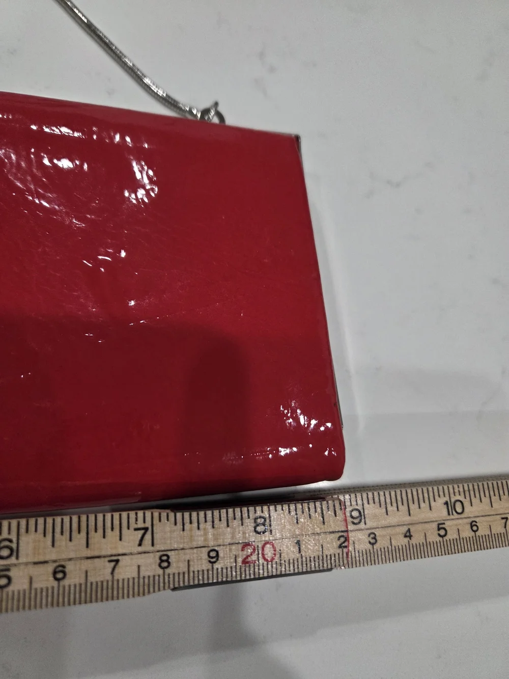N/A sleek red
